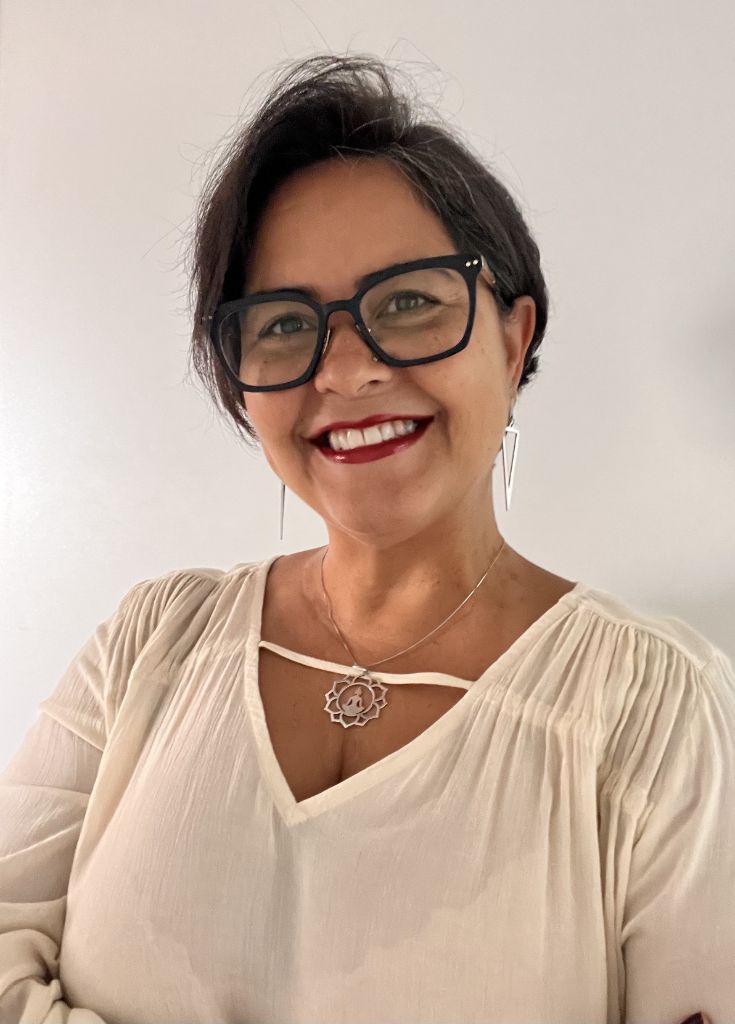 Claudia Barros